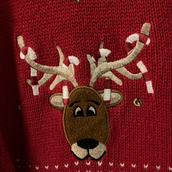 Crystal-Kobe Vintage Christmas Sweater - Picture 5 of 9